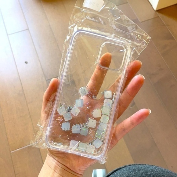 ๐ iPhone 12 Glitter Phone Case - Picture 3 of 3